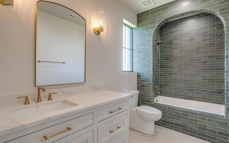 7804 VERN HILLS Drive, Fort Worth, TX 76126, 4 Bedrooms Bedrooms, ,5 BathroomsBathrooms,Residential,For Sale,7804 VERN HILLS Drive,0,21049749