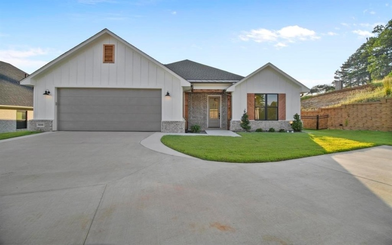 9244 Villas Court, Tyler, TX 75703, 3 Habitaciones Habitaciones , ,3 BañosBaños,Residential,En Venta,9244 Villas Court,0,21049766