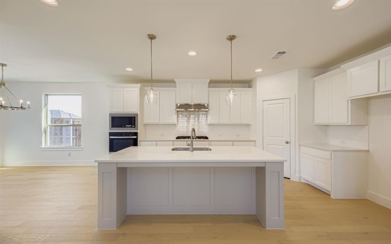 1724 Cornwall Avenue, Fort Worth, TX 76052, 4 Habitaciones Habitaciones , ,3 BañosBaños,Residential,En Venta,1724 Cornwall Avenue,0,21049837