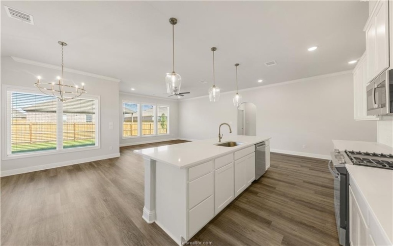 2902 Bombay Court, Bryan, TX 77808, 3 Bedrooms Bedrooms, ,3 BathroomsBathrooms,Residential,For Sale,2902 Bombay Court,24014377
