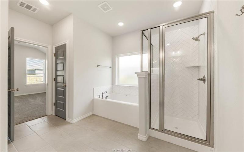 2902 Bombay Court, Bryan, TX 77808, 3 Bedrooms Bedrooms, ,3 BathroomsBathrooms,Residential,For Sale,2902 Bombay Court,24014377