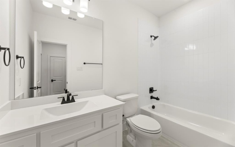 12814 Meadow Glen, Rowlett, TX 75089, 4 Habitaciones Habitaciones , ,3 BañosBaños,Residential,En Venta,12814 Meadow Glen,0,21049985