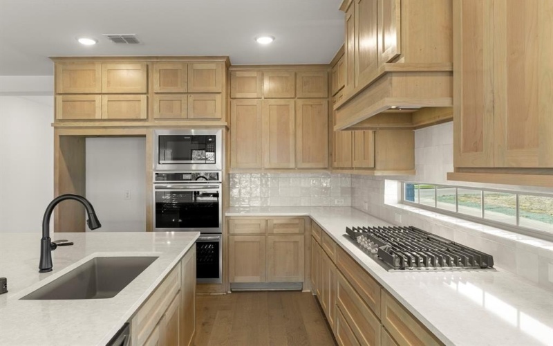 12814 Meadow Glen, Rowlett, TX 75089, 4 Habitaciones Habitaciones , ,3 BañosBaños,Residential,En Venta,12814 Meadow Glen,0,21049985