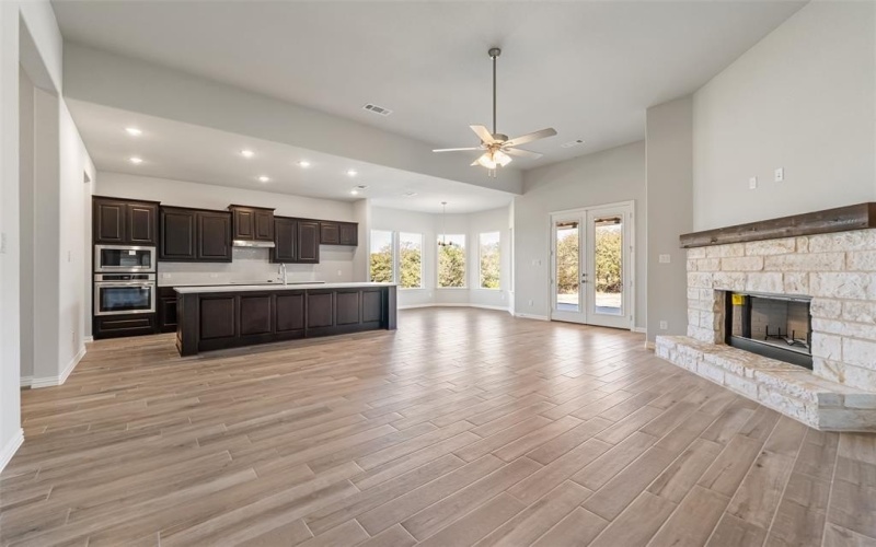 136 Oak Grove Way, Springtown, TX 76082, 4 Bedrooms Bedrooms, ,3 BathroomsBathrooms,Residential,For Sale,136 Oak Grove Way,0,21050157