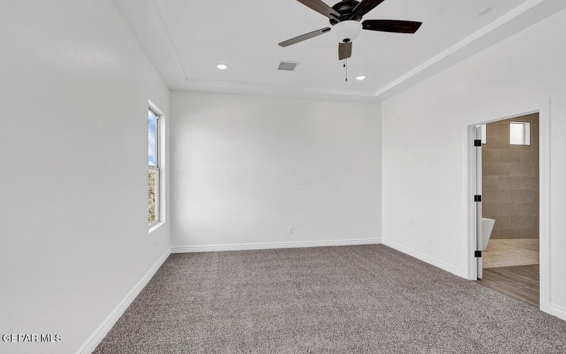 12865 Kingsbury Avenue, Horizon City, TX 79928, 4 Habitaciones Habitaciones , ,3 BañosBaños,Residential,En Venta,12865 Kingsbury Avenue,918683