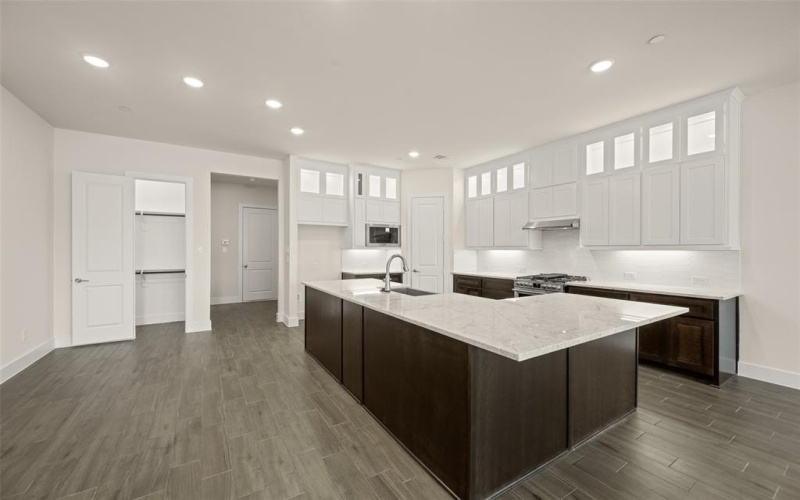 1850 Wittington, Farmers Branch, TX 75234, 3 Habitaciones Habitaciones , ,2 BañosBaños,Residential,En Venta,1850 Wittington,0,21050243