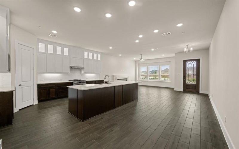 1850 Wittington, Farmers Branch, TX 75234, 3 Habitaciones Habitaciones , ,2 BañosBaños,Residential,En Venta,1850 Wittington,0,21050243