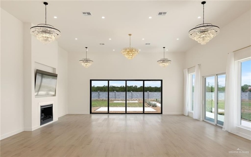 1215 E Chelsea Drive, Palmhurst, TX 78573, 3 Bedrooms Bedrooms, ,3 BathroomsBathrooms,Residential,For Sale,1215 E Chelsea Drive,0,478547