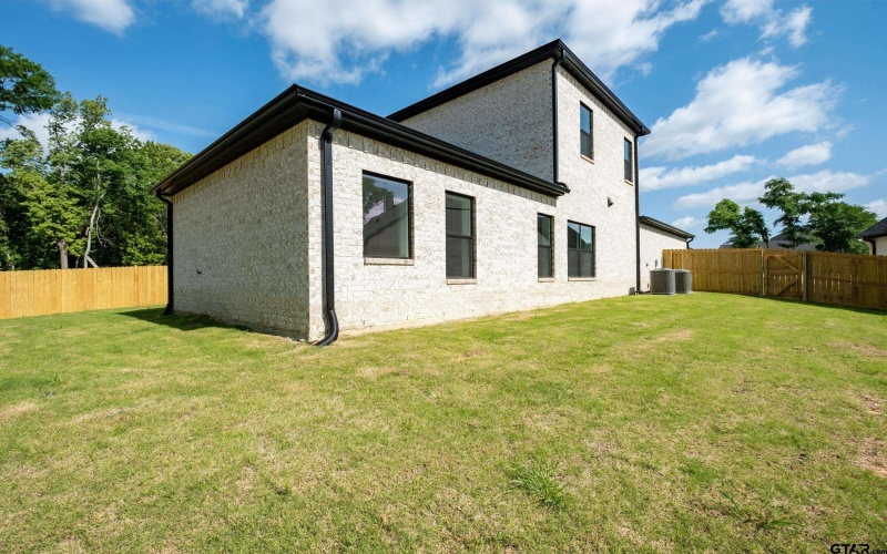 14835 Fallow Ln, Lindale, TX 75706, 4 Bedrooms Bedrooms, ,2 BathroomsBathrooms,Residential,For Sale,14835 Fallow Ln,0,25013358