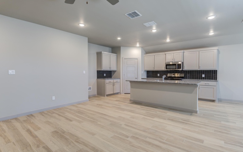 613 E 13th Street, Wolfforth, TX 79382, 3 Habitaciones Habitaciones , ,2 BañosBaños,Residential,En Venta,613 E 13th Street,0,202559950