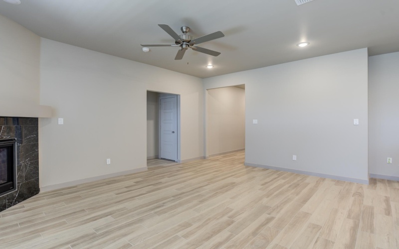 613 E 13th Street, Wolfforth, TX 79382, 3 Habitaciones Habitaciones , ,2 BañosBaños,Residential,En Venta,613 E 13th Street,0,202559950