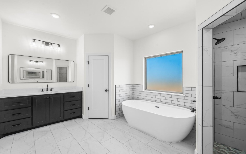 14115 N F M 2378, Shallowater, TX 79363, 4 Habitaciones Habitaciones , ,2 BañosBaños,Residential,En Venta,14115 N F M 2378,0,202559984