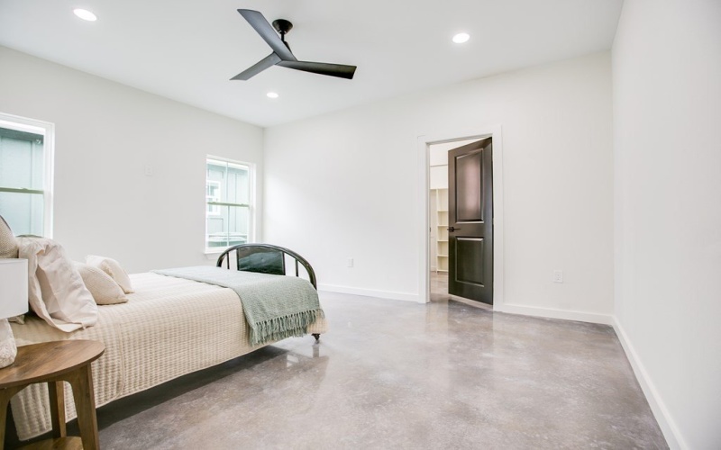 21 W 20th St, San Angelo, TX 76903, 3 Habitaciones Habitaciones , ,2 BañosBaños,Residential,En Venta,21 W 20th St,0,128912