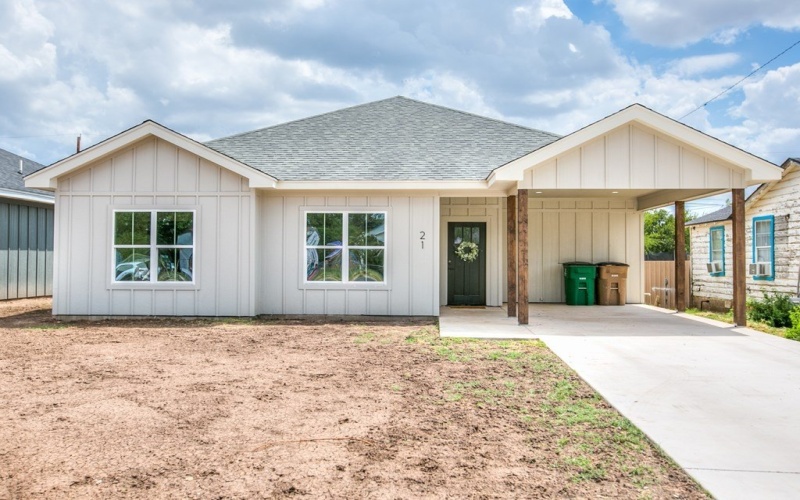 21 W 20th St, San Angelo, TX 76903, 3 Habitaciones Habitaciones , ,2 BañosBaños,Residential,En Venta,21 W 20th St,0,128912