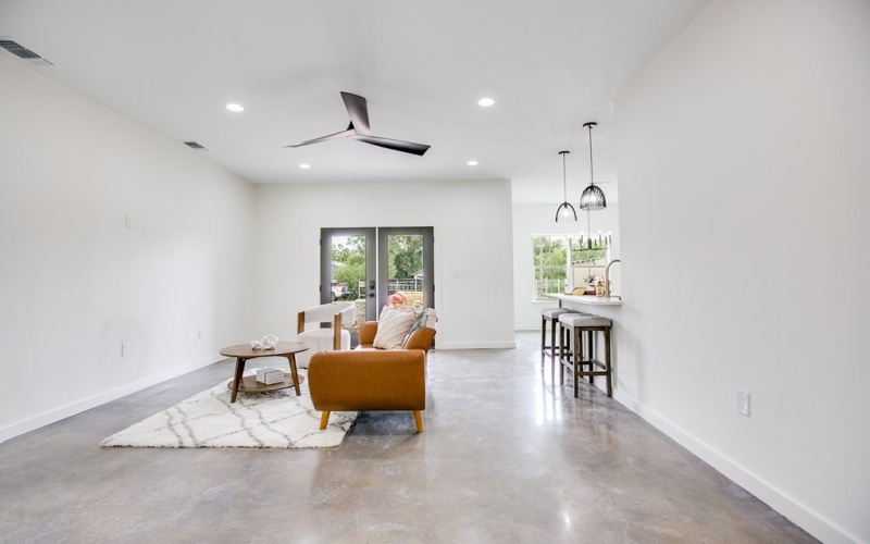 21 W 20th St, San Angelo, TX 76903, 3 Habitaciones Habitaciones , ,2 BañosBaños,Residential,En Venta,21 W 20th St,0,128912
