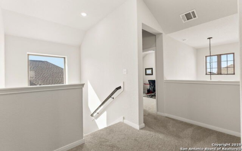 947 Blue Violet, New Braunfels, TX 78130, 4 Habitaciones Habitaciones , ,3 BañosBaños,Residential,En Venta,947 Blue Violet,0,1897877