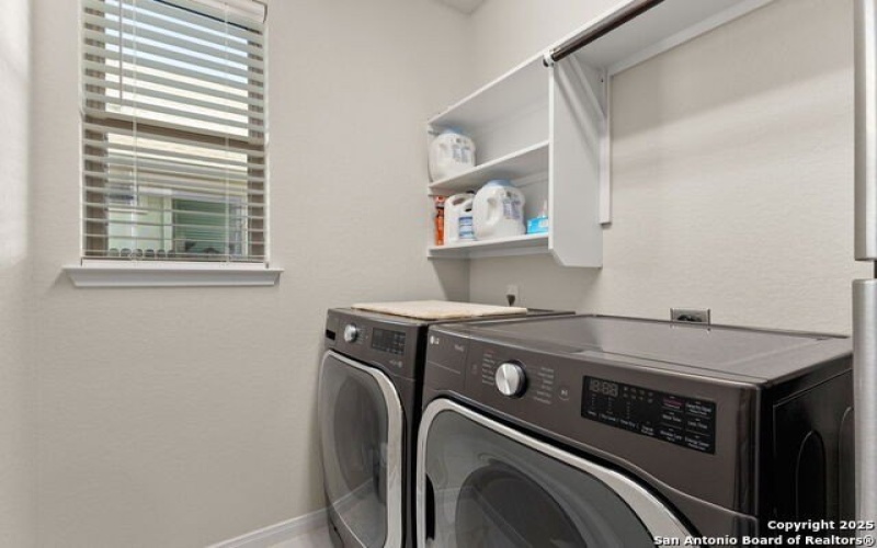 947 Blue Violet, New Braunfels, TX 78130, 4 Habitaciones Habitaciones , ,3 BañosBaños,Residential,En Venta,947 Blue Violet,0,1897877