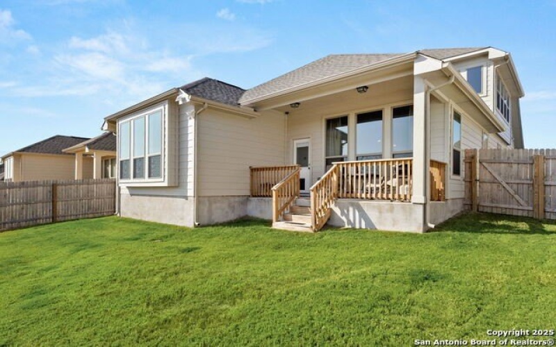 947 Blue Violet, New Braunfels, TX 78130, 4 Habitaciones Habitaciones , ,3 BañosBaños,Residential,En Venta,947 Blue Violet,0,1897877
