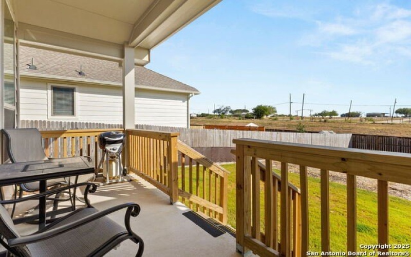 947 Blue Violet, New Braunfels, TX 78130, 4 Habitaciones Habitaciones , ,3 BañosBaños,Residential,En Venta,947 Blue Violet,0,1897877