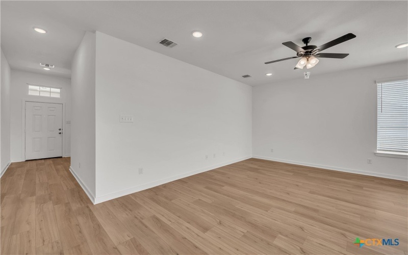 2007 Filmore Cove, Temple, TX 76504, 3 Bedrooms Bedrooms, ,2 BathroomsBathrooms,Residential,For Sale,2007 Filmore Cove,0,591689