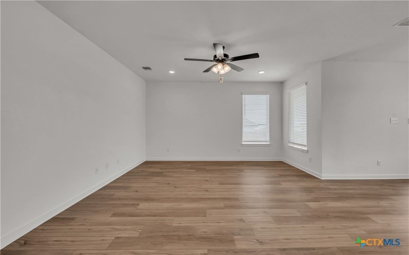 2007 Filmore Cove, Temple, TX 76504, 3 Bedrooms Bedrooms, ,2 BathroomsBathrooms,Residential,For Sale,2007 Filmore Cove,0,591689