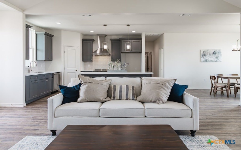 243 Honeycomb, Victoria, TX 77904, 4 Habitaciones Habitaciones , ,2 BañosBaños,Residential,En Venta,243 Honeycomb,0,591691