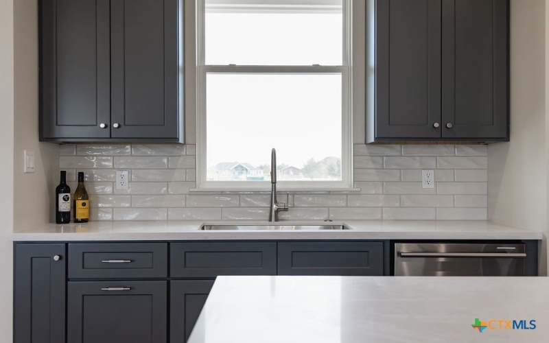 243 Honeycomb, Victoria, TX 77904, 4 Habitaciones Habitaciones , ,2 BañosBaños,Residential,En Venta,243 Honeycomb,0,591691