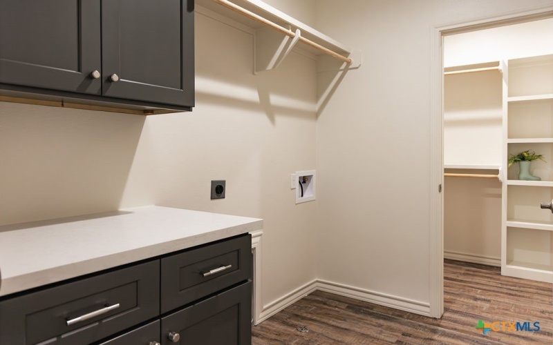 243 Honeycomb, Victoria, TX 77904, 4 Habitaciones Habitaciones , ,2 BañosBaños,Residential,En Venta,243 Honeycomb,0,591691