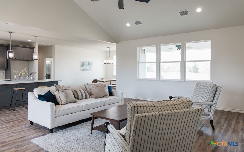 243 Honeycomb, Victoria, TX 77904, 4 Habitaciones Habitaciones , ,2 BañosBaños,Residential,En Venta,243 Honeycomb,0,591691