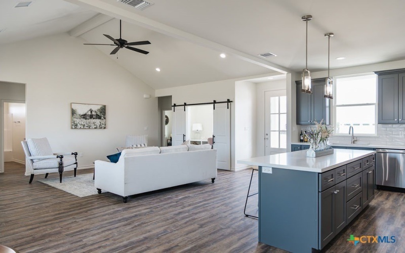 243 Honeycomb, Victoria, TX 77904, 4 Habitaciones Habitaciones , ,2 BañosBaños,Residential,En Venta,243 Honeycomb,0,591691