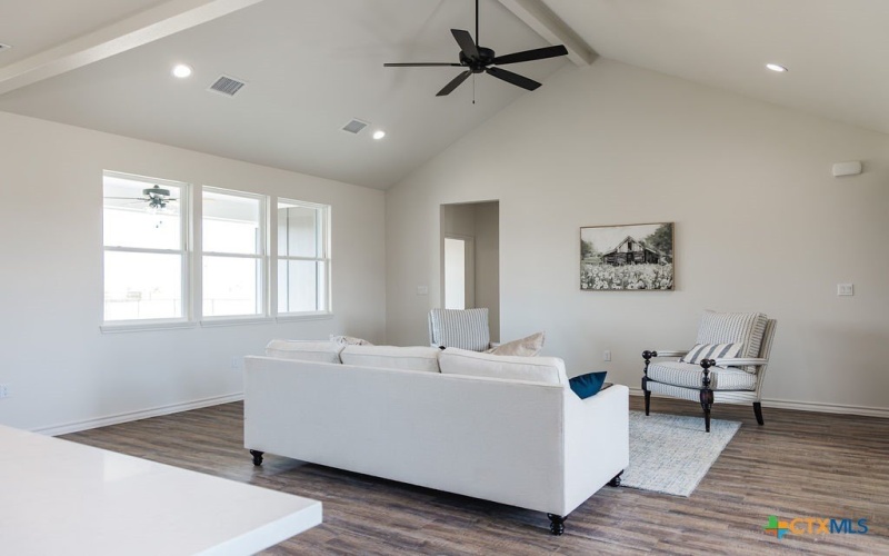 243 Honeycomb, Victoria, TX 77904, 4 Habitaciones Habitaciones , ,2 BañosBaños,Residential,En Venta,243 Honeycomb,0,591691