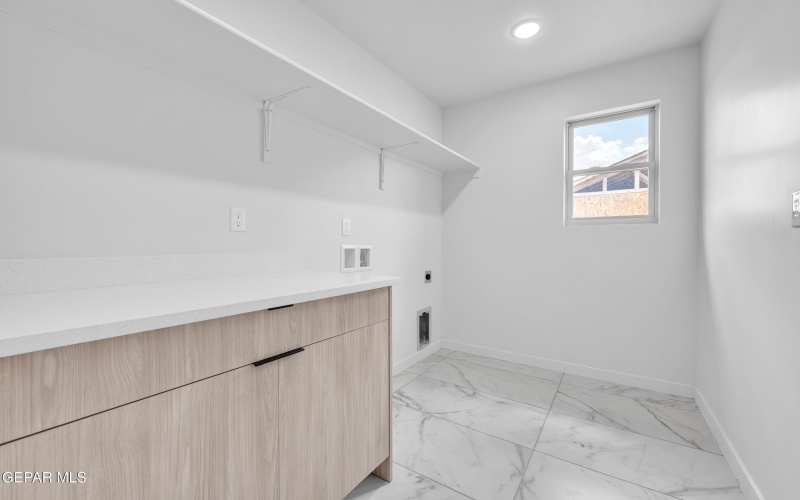 12120 Nesreen Drive, El Paso, TX 79934, 4 Habitaciones Habitaciones , ,2 BañosBaños,Residential,En Venta,12120 Nesreen Drive,0,929748