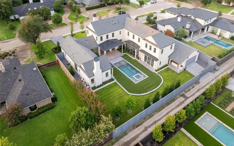 5610 Lobello, Dallas, TX 75229, 5 Bedrooms Bedrooms, ,7 BathroomsBathrooms,Residential,For Sale,5610 Lobello,0,20920720