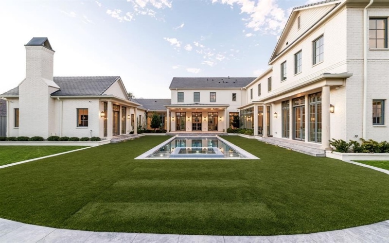 5610 Lobello, Dallas, TX 75229, 5 Bedrooms Bedrooms, ,7 BathroomsBathrooms,Residential,For Sale,5610 Lobello,0,20920720