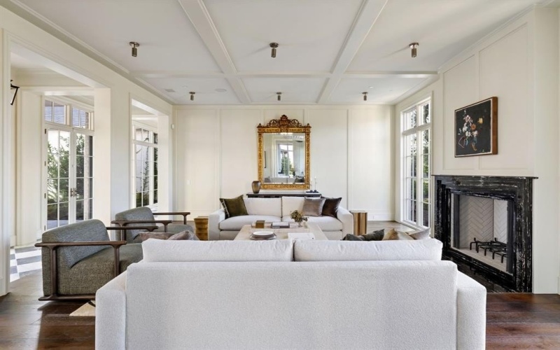 5610 Lobello, Dallas, TX 75229, 5 Bedrooms Bedrooms, ,7 BathroomsBathrooms,Residential,For Sale,5610 Lobello,0,20920720