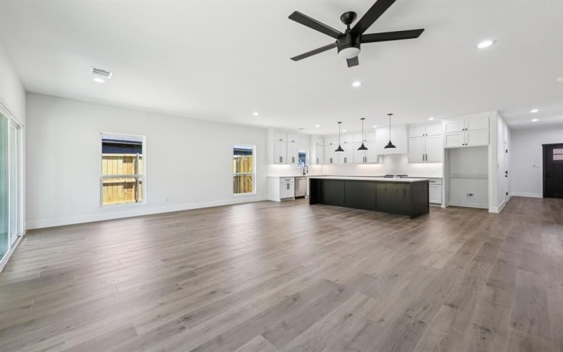 5930 Colorado Street, Greenville, TX 75402, 3 Bedrooms Bedrooms, ,2 BathroomsBathrooms,Residential,For Sale,5930 Colorado Street,0,20937724