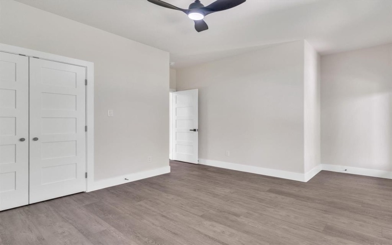 5921 Barkridge Drive, Granbury, TX 76048, 3 Bedrooms Bedrooms, ,2 BathroomsBathrooms,Residential,For Sale,5921 Barkridge Drive,0,21012115