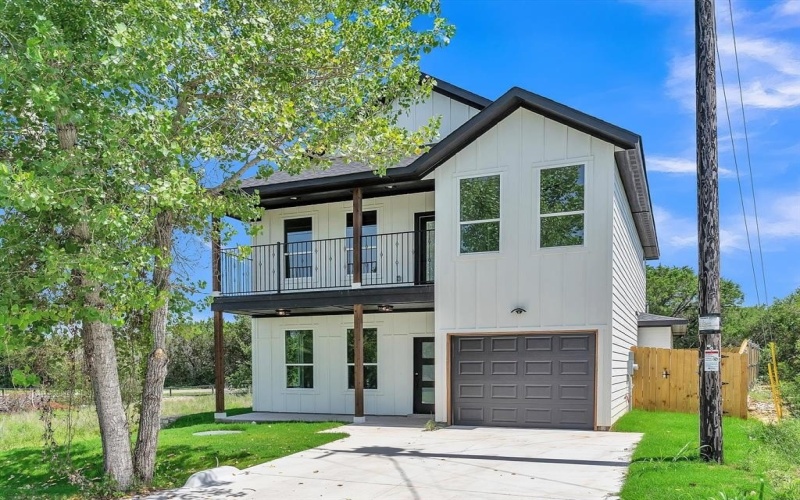 5921 Barkridge Drive, Granbury, TX 76048, 3 Bedrooms Bedrooms, ,2 BathroomsBathrooms,Residential,For Sale,5921 Barkridge Drive,0,21012115