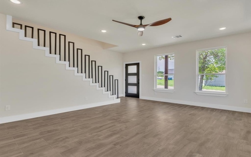 5921 Barkridge Drive, Granbury, TX 76048, 3 Bedrooms Bedrooms, ,2 BathroomsBathrooms,Residential,For Sale,5921 Barkridge Drive,0,21012115