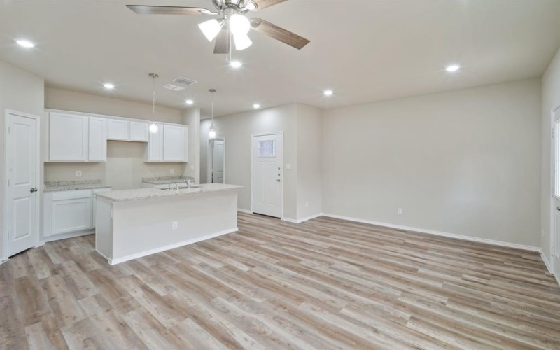 3501 E Renfro Street #101-102, Burleson, TX 76028, 5 Bedrooms Bedrooms, ,5 BathroomsBathrooms,Residential Multi Family,For Sale,3501 E Renfro Street,0,21031317