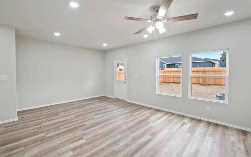 3501 E Renfro Street #101-102, Burleson, TX 76028, 5 Bedrooms Bedrooms, ,5 BathroomsBathrooms,Residential Multi Family,For Sale,3501 E Renfro Street,0,21031317