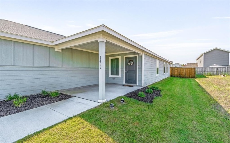 1408 Silver Spruce Lane, Fort Worth, TX 76140, 3 Bedrooms Bedrooms, ,2 BathroomsBathrooms,Residential,For Sale,1408 Silver Spruce Lane,0,21047941