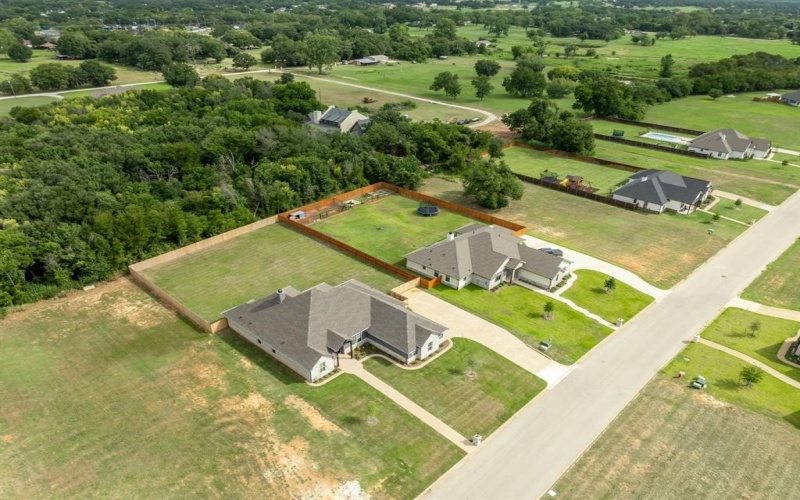 252 Fox Run Lane, Robinson, TX 76706, 4 Habitaciones Habitaciones , ,3 BañosBaños,Residential,En Venta,252 Fox Run Lane,0,21049099