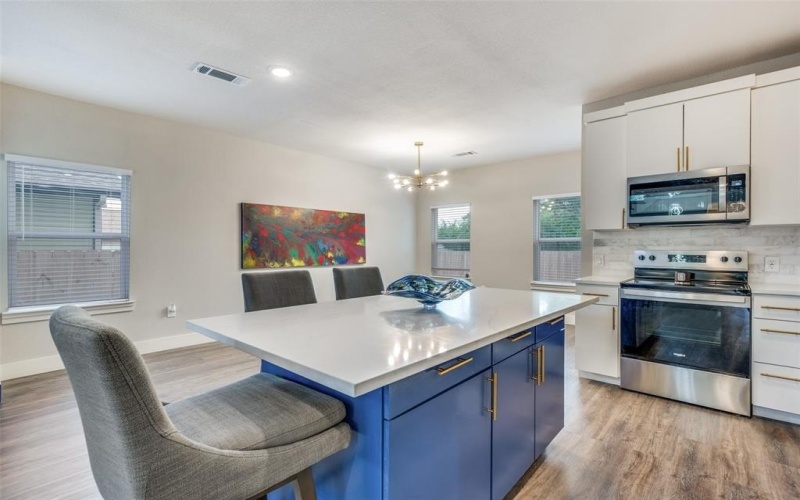 1026 N Tatum Avenue, Dallas, TX 75211, 4 Habitaciones Habitaciones , ,2 BañosBaños,Residential,En Venta,1026 N Tatum Avenue,0,21049233