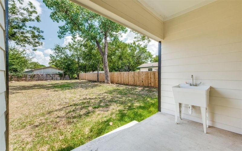 1026 N Tatum Avenue, Dallas, TX 75211, 4 Habitaciones Habitaciones , ,2 BañosBaños,Residential,En Venta,1026 N Tatum Avenue,0,21049233