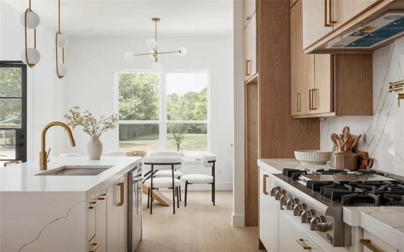 4046 Baker Avenue, Dallas, TX 75212, 4 Bedrooms Bedrooms, ,3 BathroomsBathrooms,Residential,For Sale,4046 Baker Avenue,0,21049807