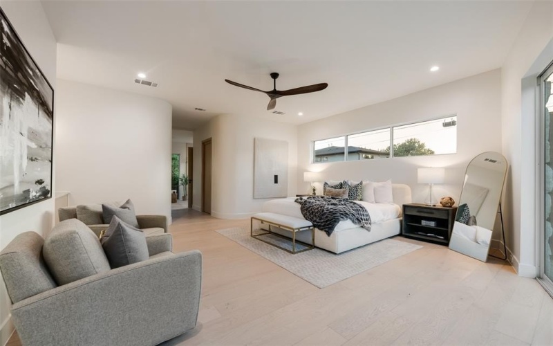 3904 Rochelle Drive, Dallas, TX 75220, 5 Bedrooms Bedrooms, ,6 BathroomsBathrooms,Residential,For Sale,3904 Rochelle Drive,0,21050334