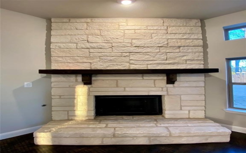 410 Aldred Street, Greenville, TX 75401, 5 Bedrooms Bedrooms, ,5 BathroomsBathrooms,Residential,For Sale,410 Aldred Street,0,21050370