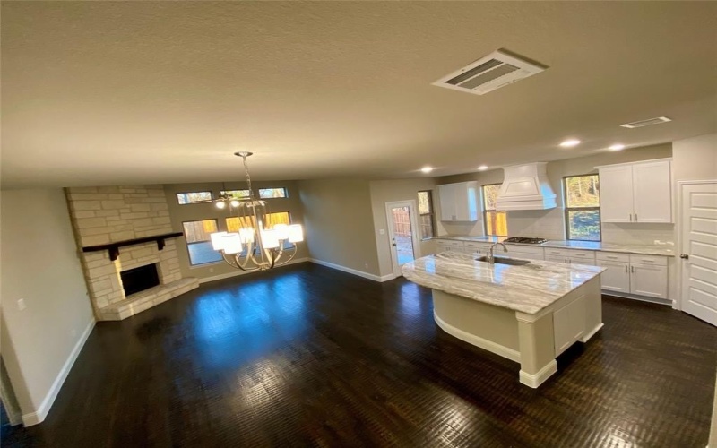 410 Aldred Street, Greenville, TX 75401, 5 Bedrooms Bedrooms, ,5 BathroomsBathrooms,Residential,For Sale,410 Aldred Street,0,21050370