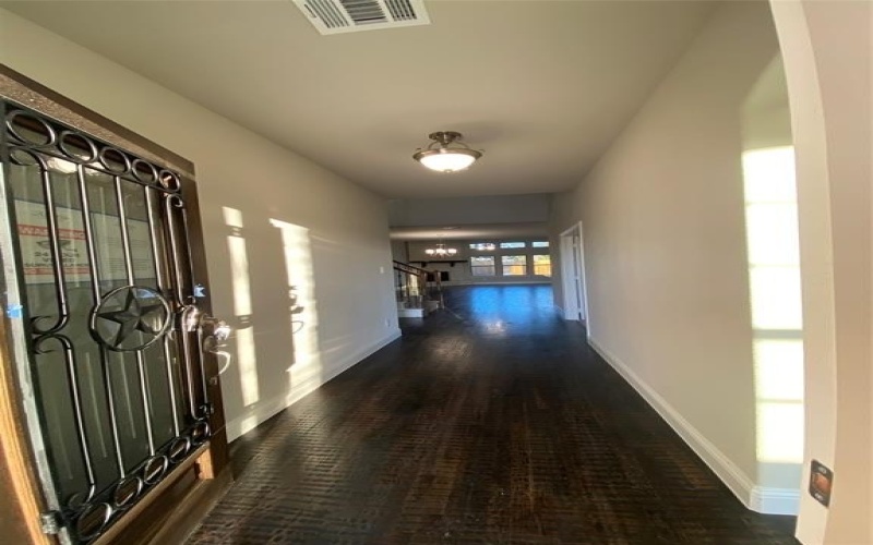 410 Aldred Street, Greenville, TX 75401, 5 Bedrooms Bedrooms, ,5 BathroomsBathrooms,Residential,For Sale,410 Aldred Street,0,21050370